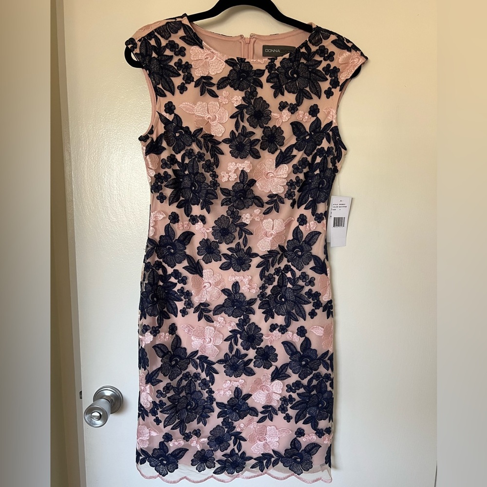 NWT Donna Rico US Small beautiful lace cocktail dress